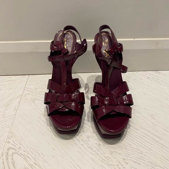 TRIBUTE PLATFORM SANDALS IN PATENT LEATHER - Picture 2 of 11